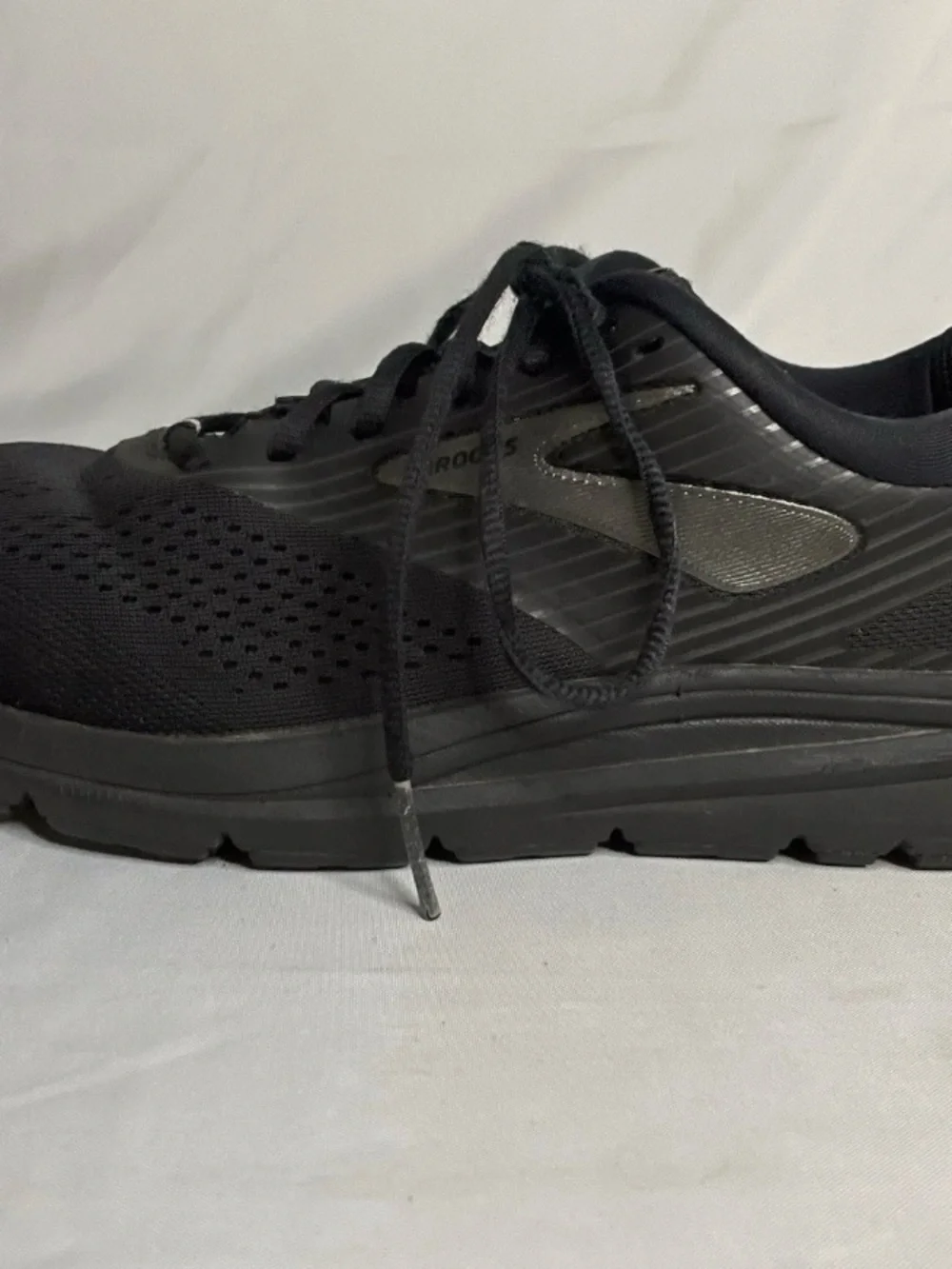 BROOKS Addiction 14 Black Athletic Running Walking Shoes Men's Size 9/42.5